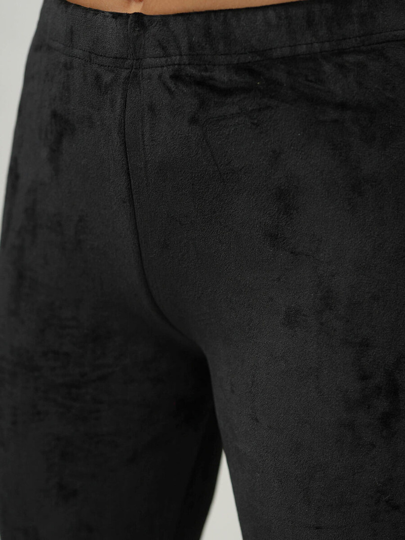 Γυναικείο βελούδινο παντελόνι φόρμας μαύρο OZONEE JS/92K521/3