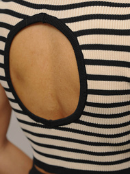 Γυναικείο σετ mαύρο και μπεζ - τοπ και φούστα OZONEE O/JK262