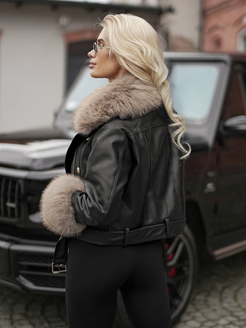 Γυναικείο δερμάτινο μπουφάν μαύρο-μπεζ OZONEE JS/61M8512/392BZ