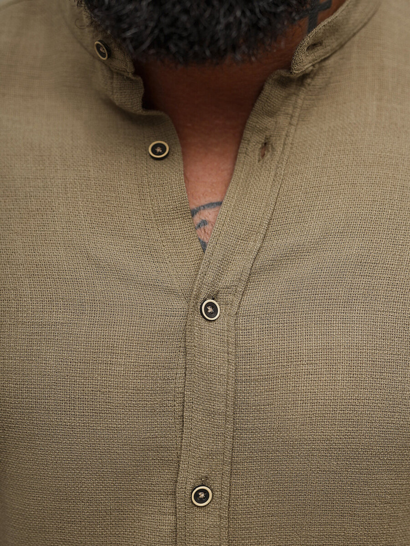 Ανδρικό πουκάμισο Σκούρο μπεζ OZONEE O/V112