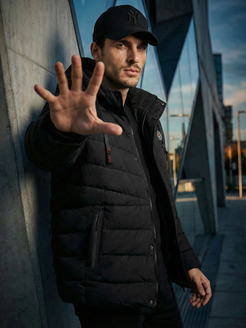 Ανδρικό μπουφάν mαύρος OZONEE JS/31M5081/392