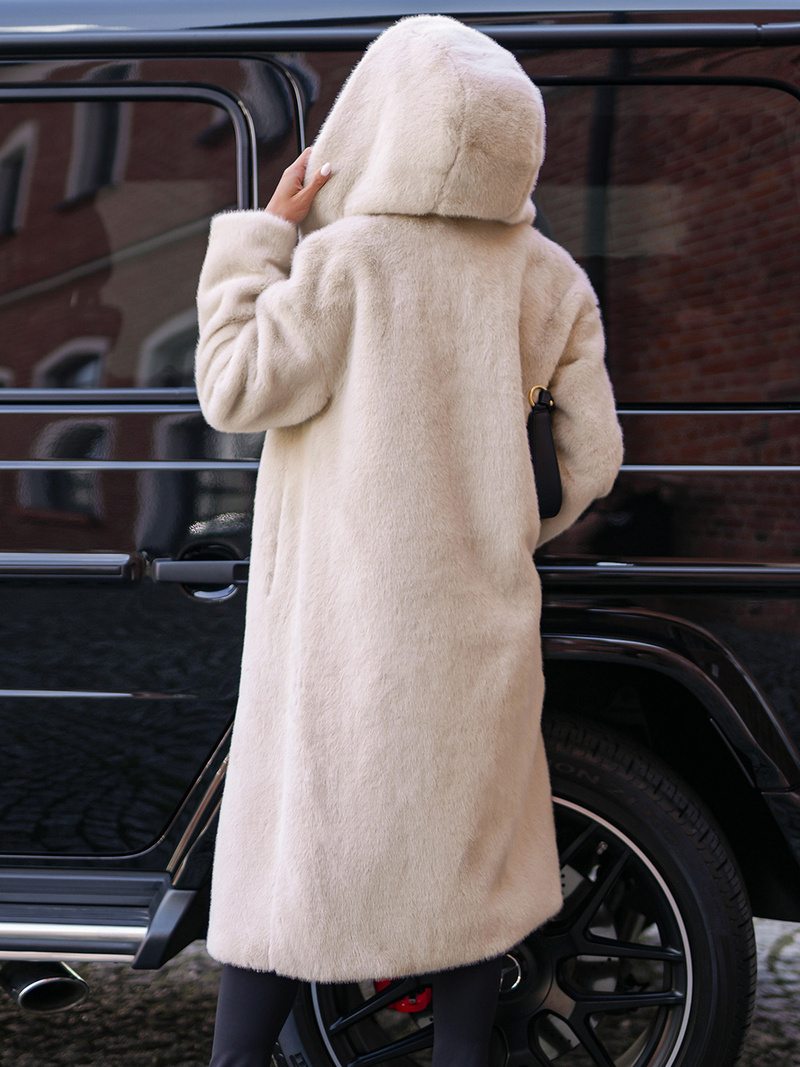 Γυναικείο χειμερινό μπουφάν από γούνα μπεζ OZONEE JS/11Z8250