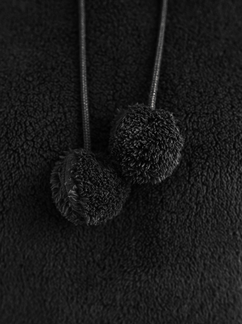 Γυναικείο φούτερ με κουκούλα μαύρο OZONEE JS/HH192/3