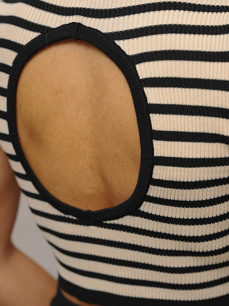 Γυναικείο σετ mαύρο και μπεζ - τοπ και φούστα OZONEE O/JK262